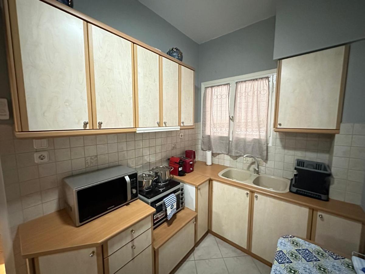 Cozy Apartment Near The City Center And Beaches アテネ エクステリア 写真