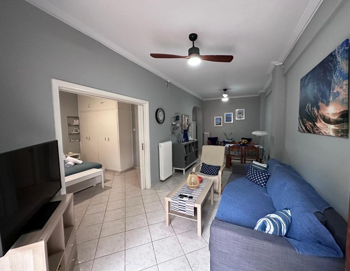 Cozy Apartment Near The City Center And Beaches アテネ エクステリア 写真